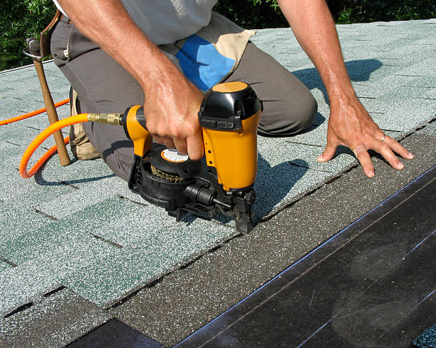 Best Roof Gutter Cleaning  in Emerd Mountain, AL